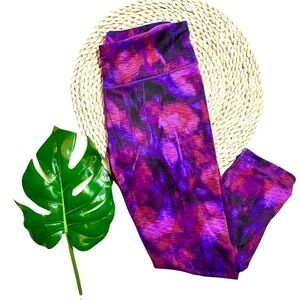 90 Degree Reflex Purple Pink Printed Reversible Yoga Legging Capri Tight Small